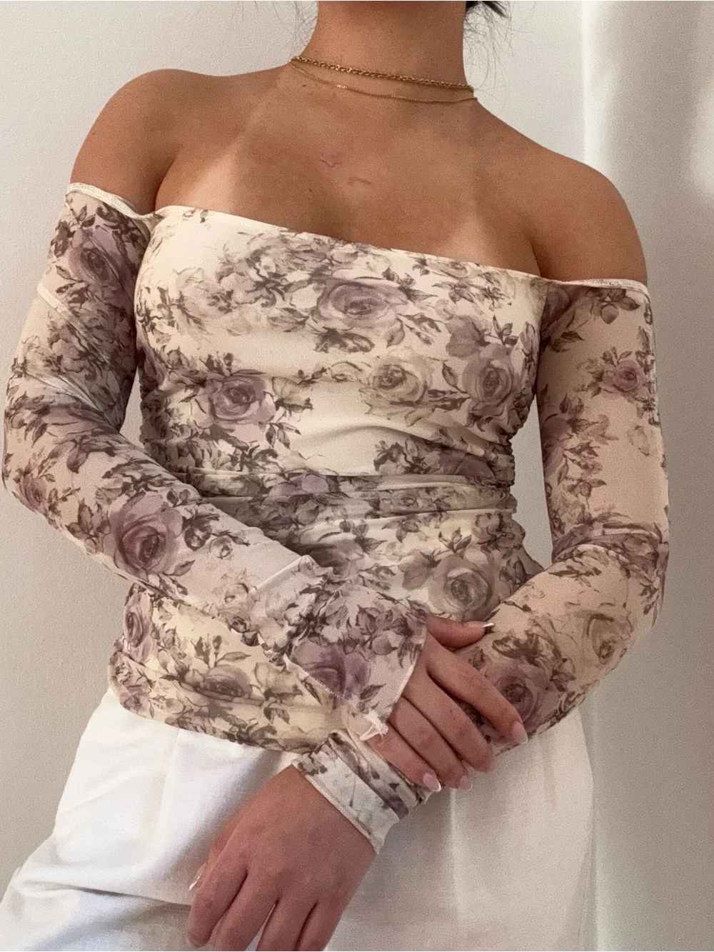 Ardene Off-Shoulder Floral Mesh Top in Cream - Picture 2 of 9